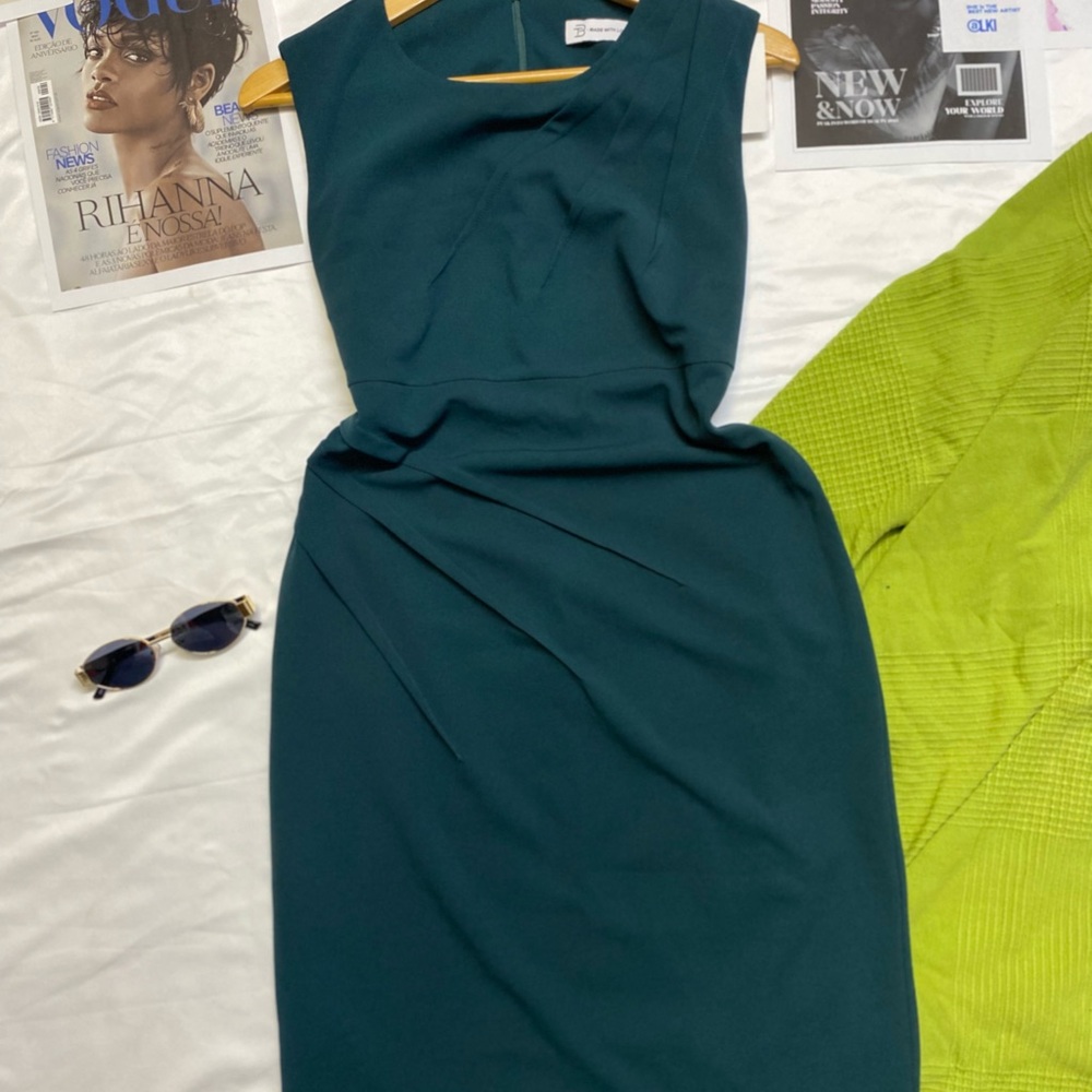 Chic Teal Sleeveless Midi Dress